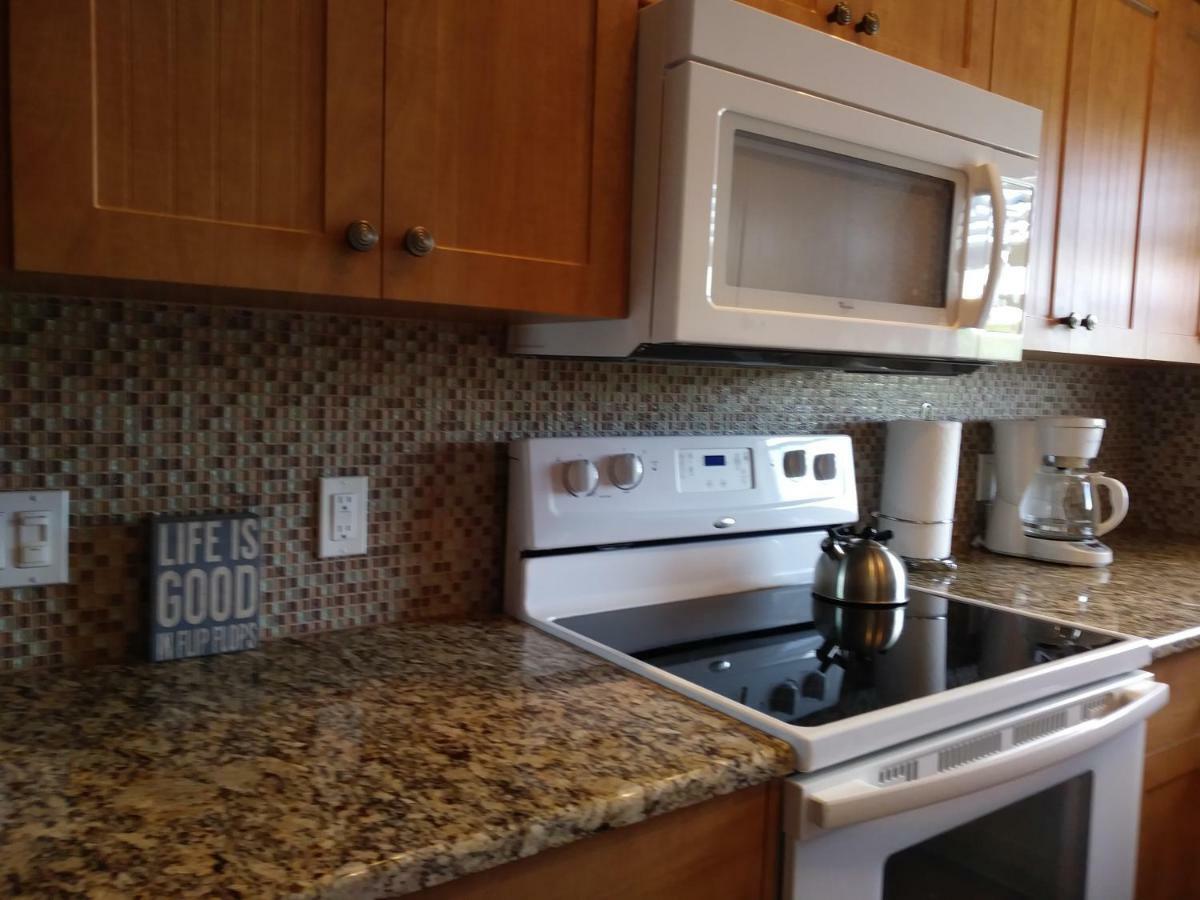 Appartamento Beach Getaway III At Belleview Clearwater Beach Esterno foto