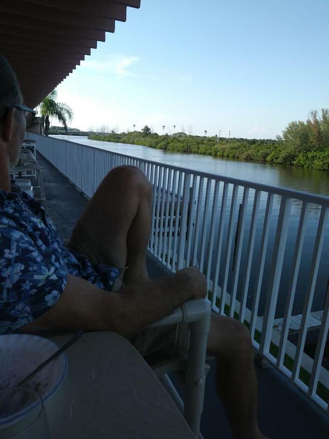 Appartamento Beach Getaway III At Belleview Clearwater Beach Esterno foto